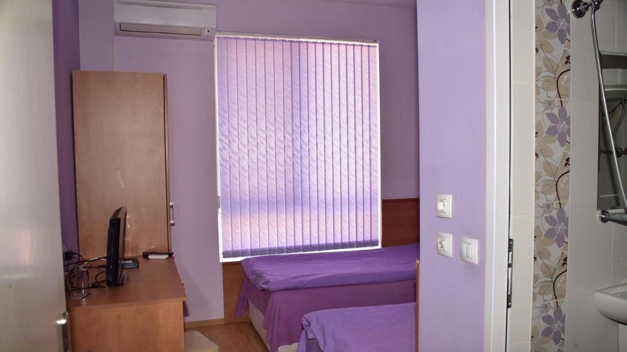 Семеен Хотел Лъки Byala Slatina Εξωτερικό φωτογραφία